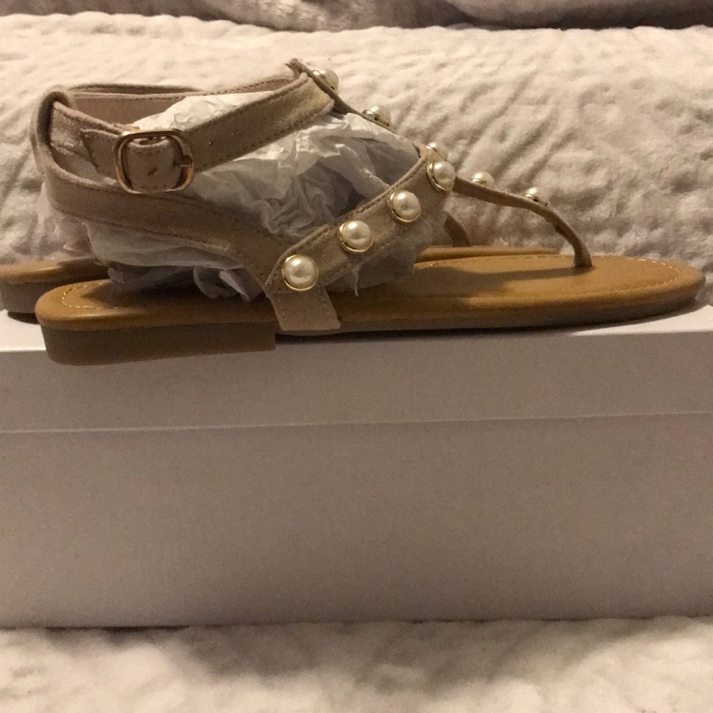 Sandals - Picture 2 of 3